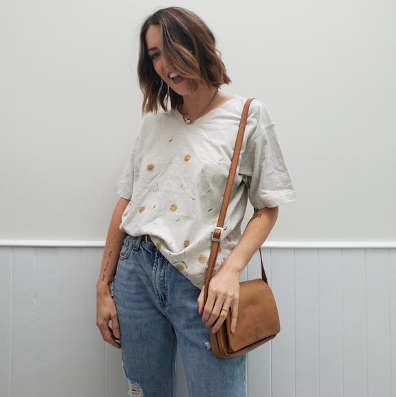 VINTAGE Northern Reflections V-neck Sunflower Grey T-shirt - Picture 2 of 7